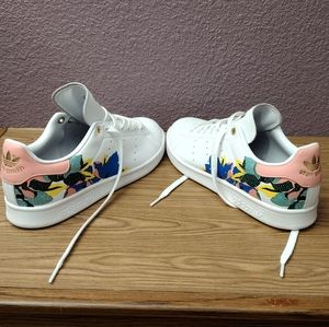 Womens Size 9 Stan Smith Her Studio London Adidas (Similar to Superstar)